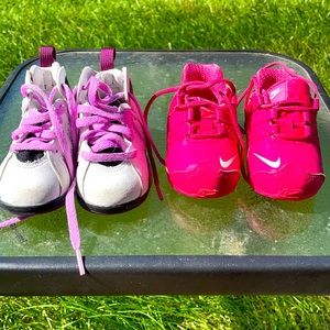 Lot of 2 pairs of Nike size 5C sneakers